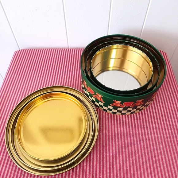 Checkered Bear Nesting Tins - Picture 5 of 6